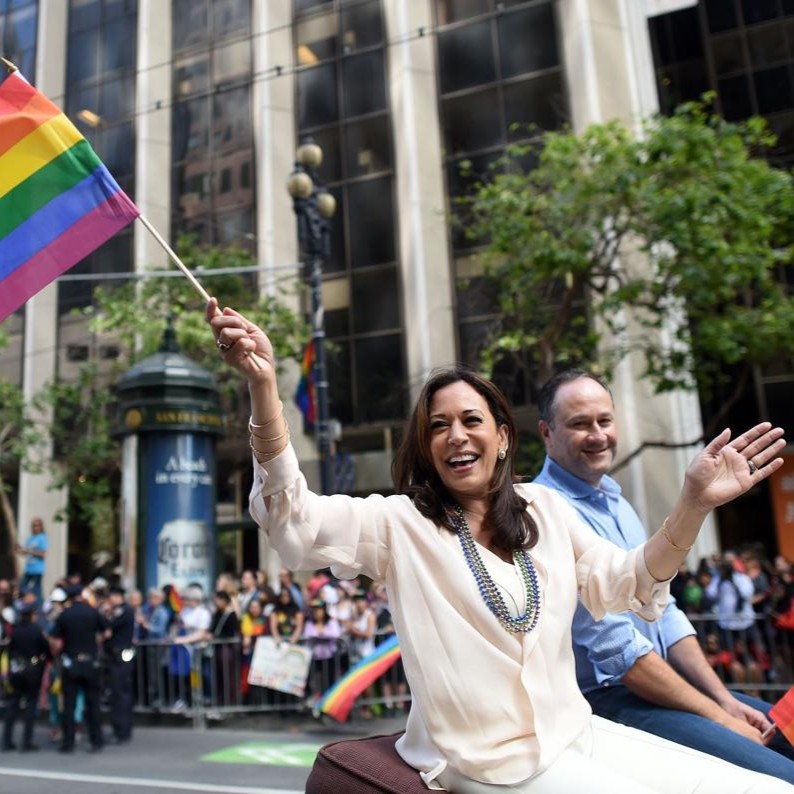 錦麗與先生任德龍（Douglas Emhoff）均支持LGBTQ（FB@Kamala Harris）